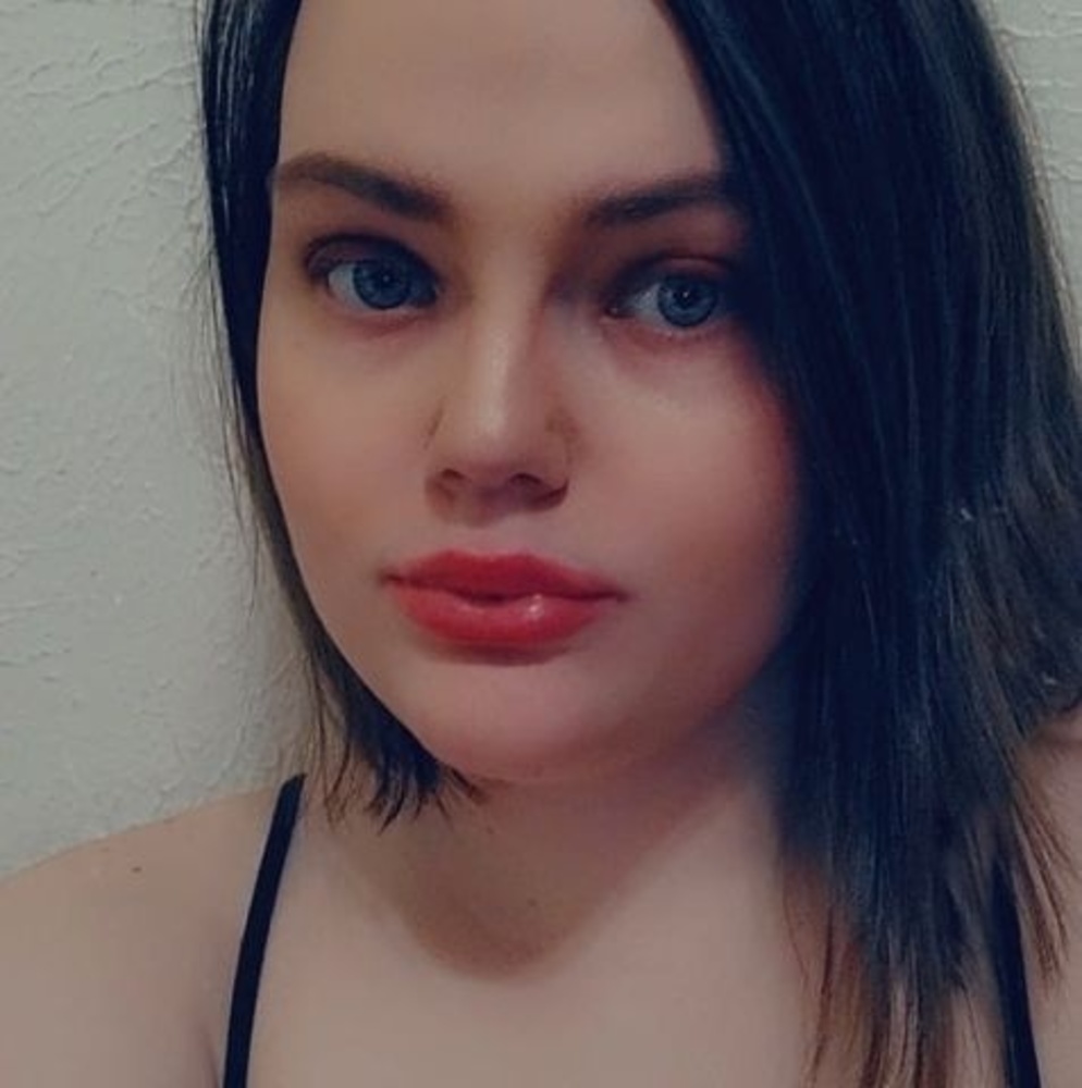 Meet your Posher, Mikayla
